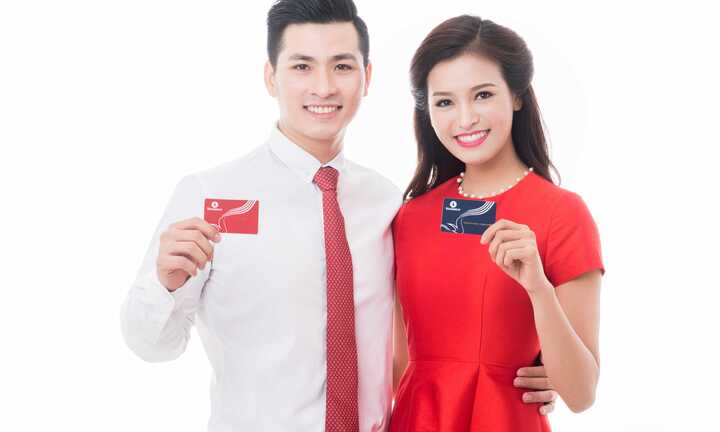 'Đại hỷ Xuân 2017' - Chương trình siêu khuyến mại của Vingroup Card
