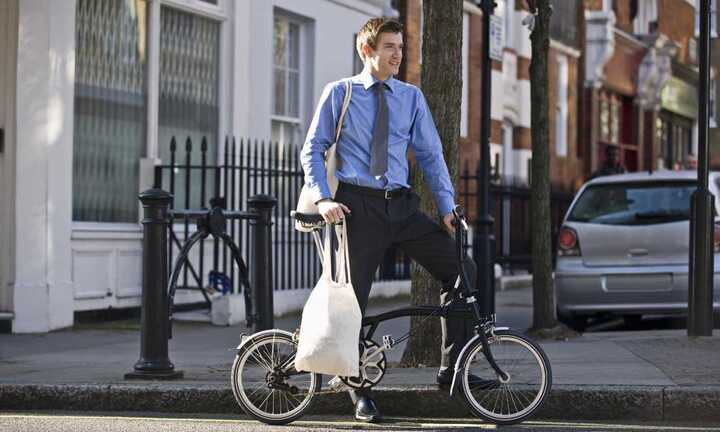 Điểm danh những khoản chi khó 'móc' tiền của giới trẻ