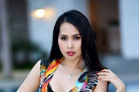 Không ai ngờ cuộc sống của 'Gái nhảy' Minh Thư ở Mỹ nhiều nước mắt đến thế