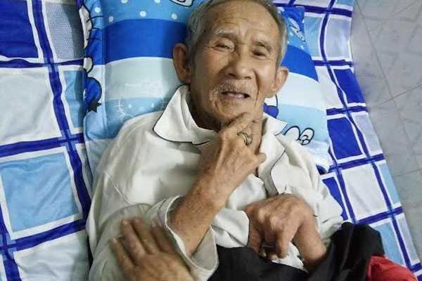 Cuộc đoàn tụ bất ngờ của cụ ông 86 tuổi sau nửa đời phiêu bạt nơi góc chợ