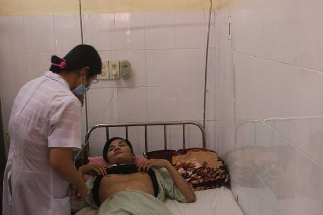 Ca phẫu thuật thần kỳ cứu sống bệnh nhân bị tai nạn vỡ túi giả phình mạch máu