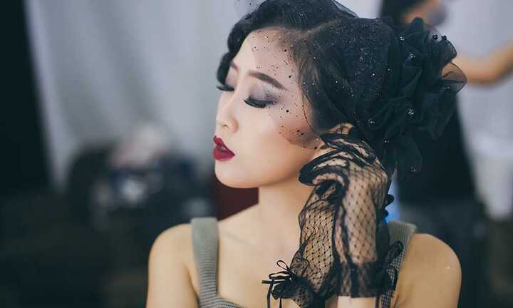 MC Hà Trinh: 'Tôi mạnh mẽ hơn sau những tổn thương'