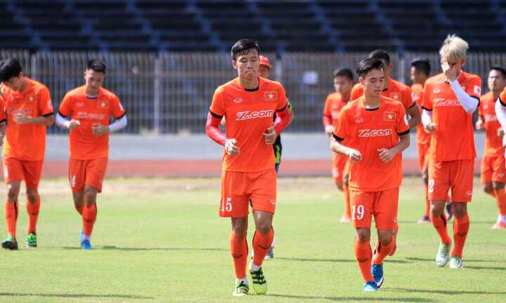 Tuyển Việt Nam nhận tin vui từ trụ cột hàng thủ