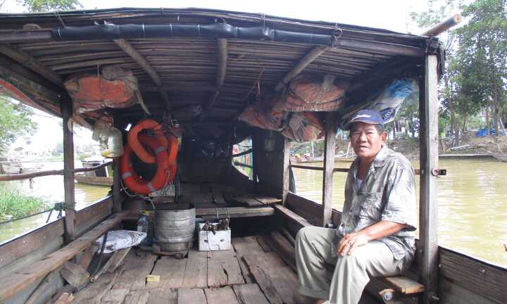 Ký ức rùng mình nghề 'lặn ma' của dị nhân đất cố đô