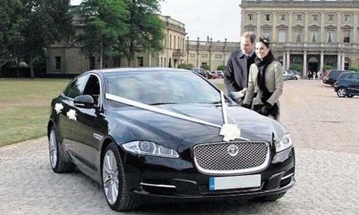 Điểm mặt dàn siêu xe của Hoàng tử Anh