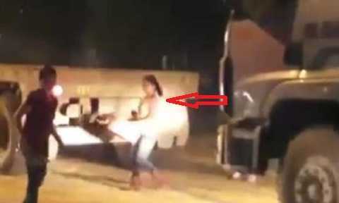 Sự thật video 'xe tải gặp nạn, người dân lao ra đường hôi ngô'