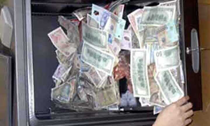 Giúp việc 'cuỗm' 1,5 tỷ đồng của chủ, về quê mua xe SH