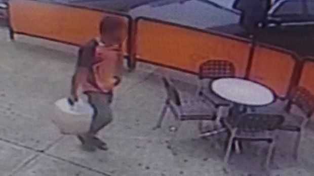 Nhân chứng gốc Việt kể lại vụ phóng hỏa ngân hàng khủng khiếp ở Australia