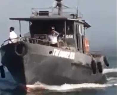 Tàu cá vi phạm bị đâm chìm: Va chạm sau cuộc rượt đuổi?