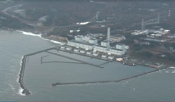 Động đất 7,3 độ richter, sóng thần ập vào bờ biển Nhật Bản