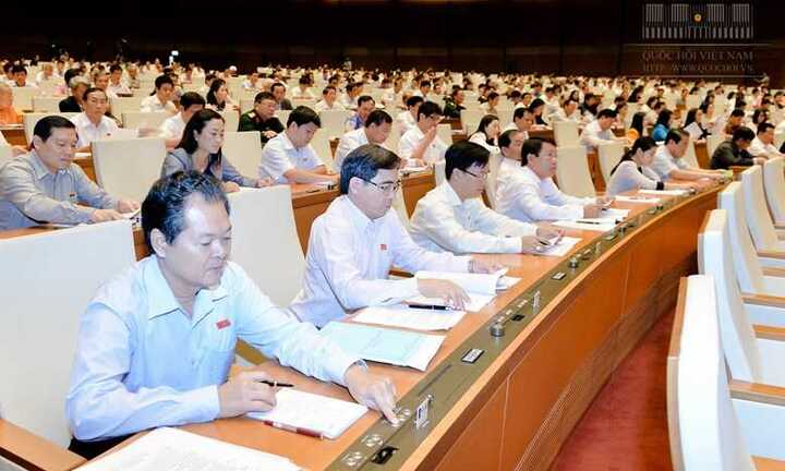 Quốc hội thông qua danh mục 243 ngành nghề kinh doanh có điều kiện
