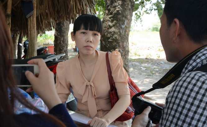 Người tố cáo cát tặc bị bắt giam: Cách chức phó trưởng công an huyện