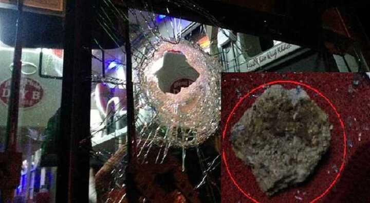 Hàng loạt xe khách bị 'đá tặc' tấn công trên quốc lộ