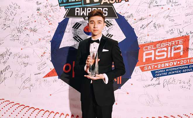 Sơn Tùng, Chi Pu, ST.319 cùng nhau nhận giải thưởng tại Hàn Quốc