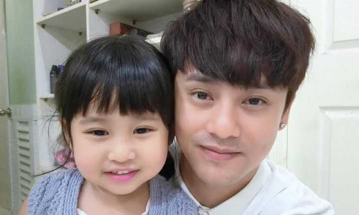 Ưng Đại Vệ gây xúc động với lời cảm ơn dành cho con gái