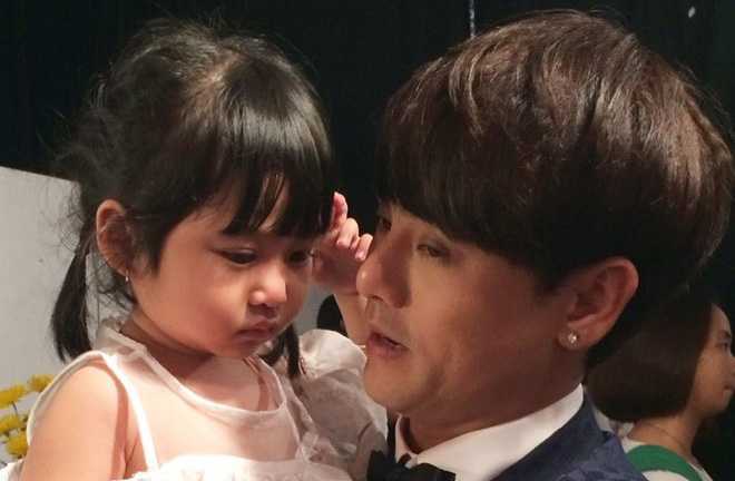 Ưng Đại Vệ: 'Tôi mất tất cả chỉ sau một đêm, phải ra đường bán bún riêu kiếm sống'