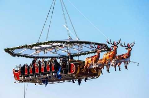 'Thót tim' tiệc Giáng sinh tiền triệu ở độ cao 35m