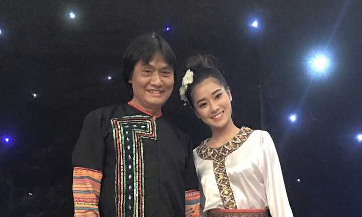 Xúc động với tiếng gọi 'Ba' thân thương của Hoàng yến Chibi dành cho NSƯT Quang Lý