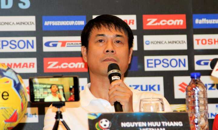 HLV Hữu Thắng: 'Tuyển Indonesia càng đá càng nguy hiểm'