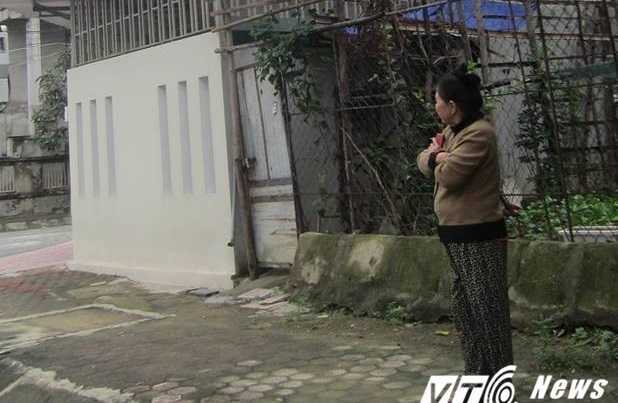 Mẹ lao vào giằng lại con 3 tháng tuổi từ tay kẻ bắt cóc: Cả khu phố cửa đóng then cài