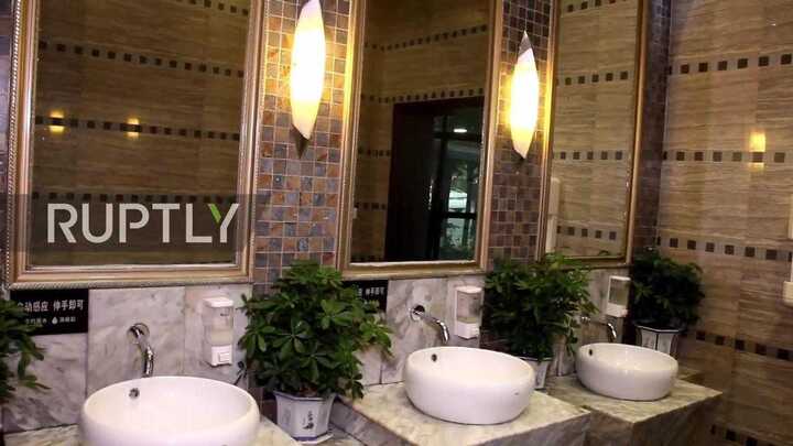 Nhà vệ sinh công cộng tiện nghi như khách sạn 5 sao ở Trung Quốc