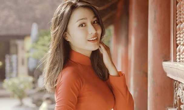 Ảnh đời thường xinh đẹp của hoa khôi Đại học Quốc gia Hà Nội