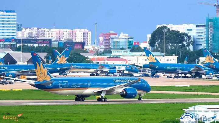 Ngắm trọn 10 chiếc Boeing 787-9 đầu tiên của Vietnam Airlines