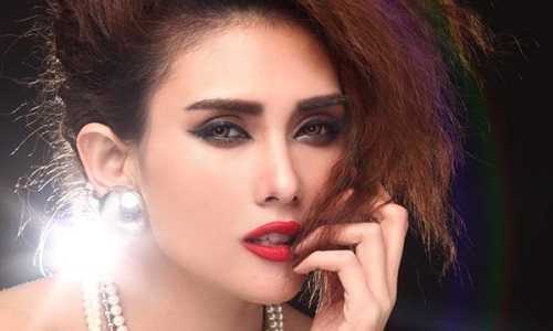 Võ Hoàng Yến tái xuất, chỉ đạo catwalk Nữ sinh viên Việt Nam duyên dáng 2016