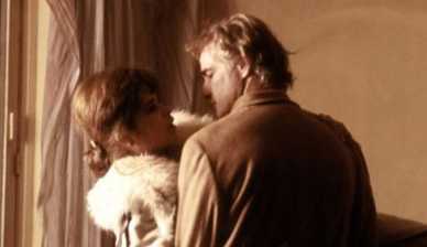 Sự thật kinh hoàng cảnh phim cưỡng bức gây tranh cãi suốt 44 năm qua