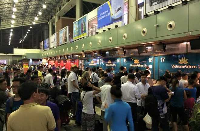 Phát hiện 20 trường hợp vận chuyển vũ khí qua sân bay Nội Bài