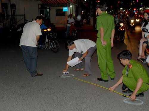 Đi đám ma, 3 thanh niên bị truy sát