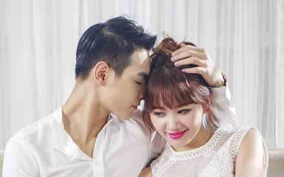 Sắp cưới Trấn Thành, Hari Won vẫn vô tư tình cảm với trai đẹp