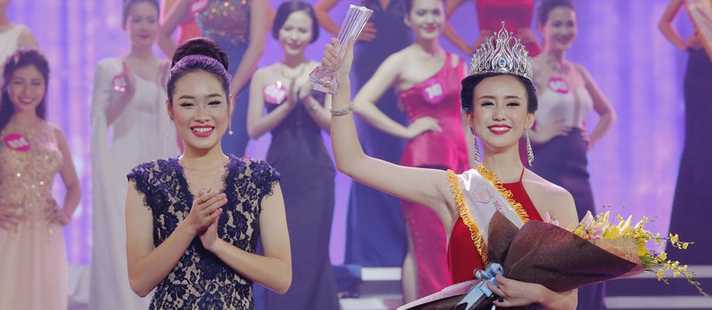 Đặng Thị Thu Hồng đăng quang 'Nữ sinh viên Việt Nam duyên dáng 2016'