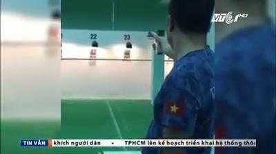 Clip: Xạ thủ Hoàng Xuân Vinh bắn tắt ngọn nến từ khoảng cách 10m