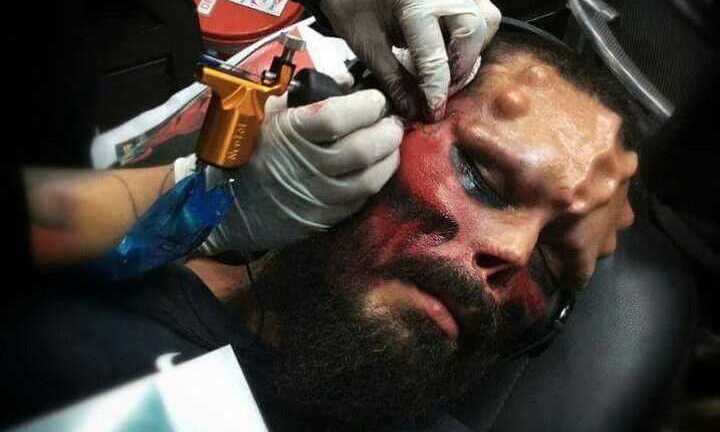 'Dị nhân' chi hơn 850 triệu đồng để cắt mũi, xăm mặt giống ác quỷ