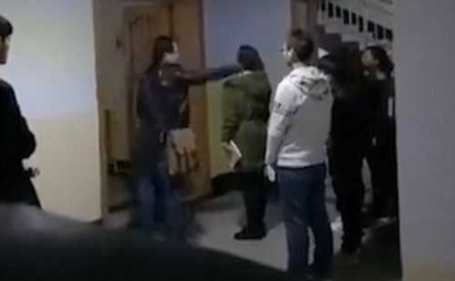 Clip: Giảng viên bắt sinh viên tát vào mặt nhau khiến dư luận bức xúc