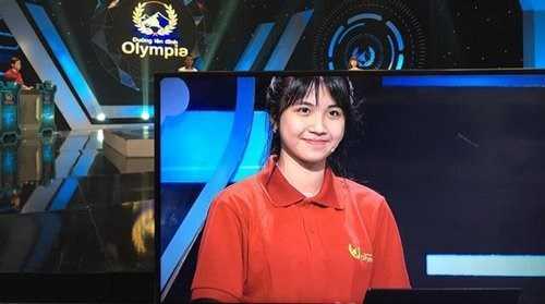 4 nữ sinh xinh đẹp bất ngờ nổi tiếng năm 2016