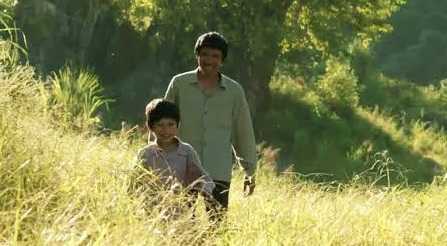 Nhạc sĩ nổi tiếng Hàn Quốc rơi nước mắt vì phim Việt