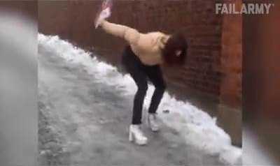 Những tai nạn hài hước khi đùa nghịch với băng