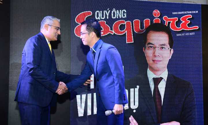 TS Trần Vinh Dự: 'Kiến thức kinh tế là nền tảng để sải bước thành công'