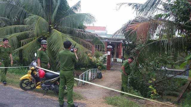 Chủ sạp vải chết trong tư thế bị trói tay chân, nhét giẻ vào mồm