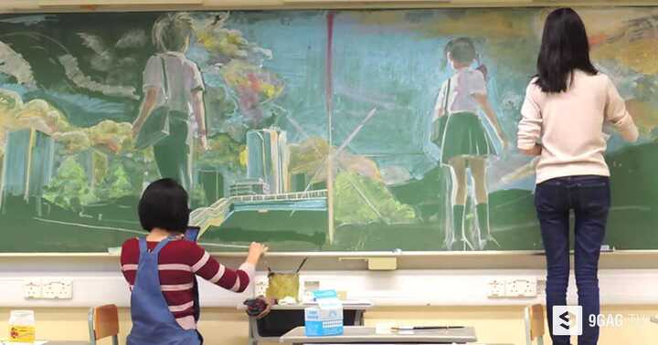 Bức họa tuyệt đẹp bằng phấn của 3 nữ sinh gây 'bão' mạng