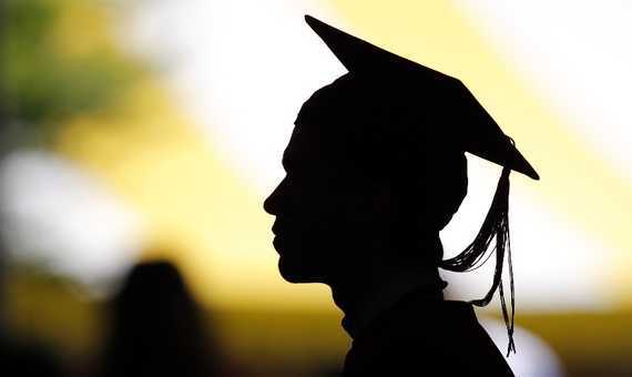 Trở thành tiến sỹ chỉ tốn thời gian, không hiệu quả thực tế