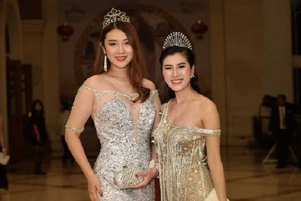 Emily Hồng Nhung lặn lội qua Malaysia ủng hộ Thuỳ Linh