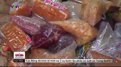 Bắt giữ 2 tấn mứt chảy nước gắn mác Trung Quốc trên đường tiêu thụ