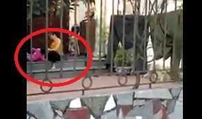 Clip: Bảo mẫu hành hạ trẻ ở Hải Dương xôn xao dư luận