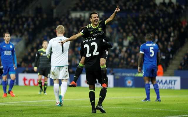 Marcos Alonso lập cú đúp, Chelsea nhấn chìm Leicester