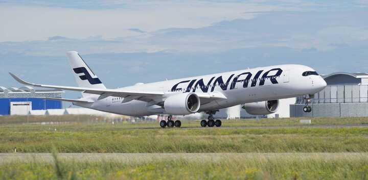 Sợ 'chuyến bay đen đủi nhất năm', hành khách lần lượt bỏ chuyến