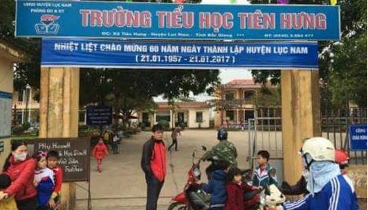 Bố đón con đi chơi, mẹ báo bị người lạ bắt cóc