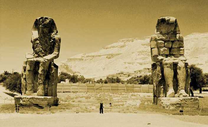 Bí ẩn 'tiếng hát' nghìn năm của cặp tượng đá khổng lồ gác đền thờ Pharaoh ở Ai Cập